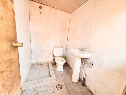 Real Oportunidad Inversión! 12 Dorm. 6 Baños, 3 Deptos Inter