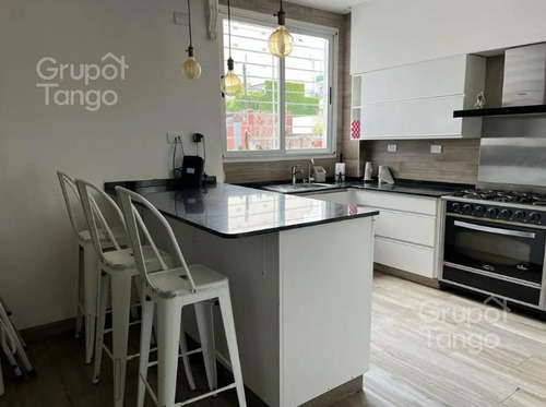 Venta Ph 6 Ambientes En Villa Urquiza Con Balcón Con Terraza Apto Crédito