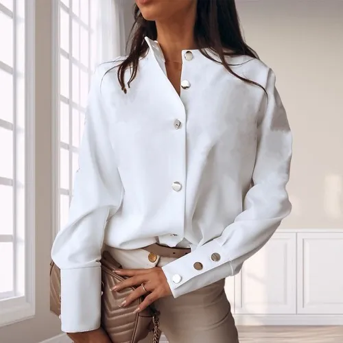 Camisa blanca cuello alto mujer sale