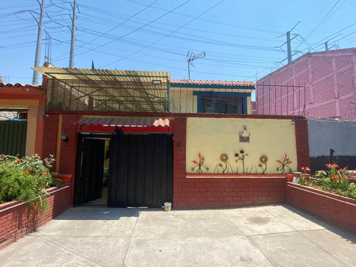 Excelente Casa En Santa Clara Coatitla 