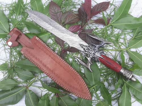 Mini Espada, Cuchillo Cazador. Acero Damasco.