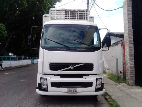 Imagen 2 de 9 de Volvo Vm260