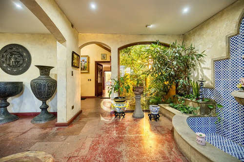 Local Comercial En Arriendo En Lo Barnechea