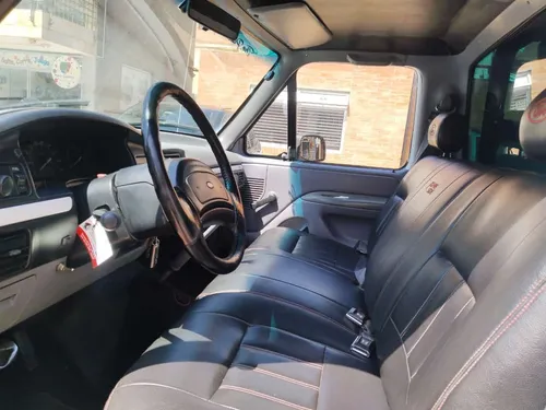 Ford F-150 5.0 Xlt 4x2