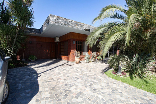 Impresionante Casa En Country Las Lajas!!!