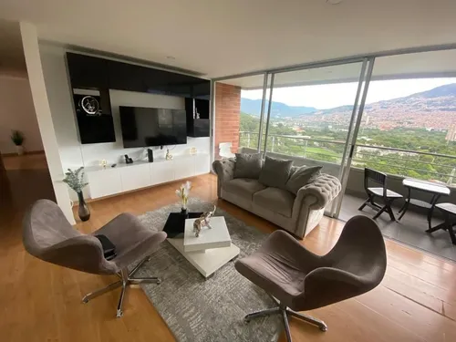 Apartamento Amoblado En Arriendo En El Carlos E. Restrepo
