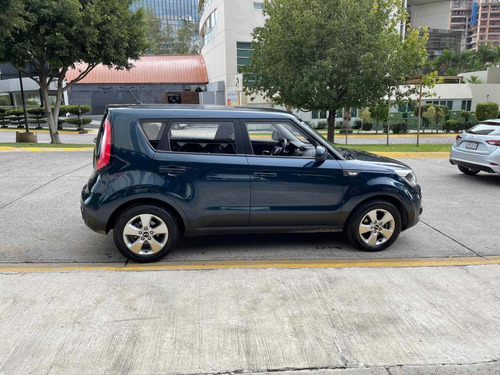 Imagen 5 de 11 de Kia Soul 1.6 Lx At 2017