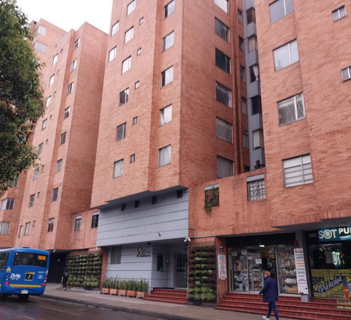 Oportunidad Venta De Hermoso Apartamento En Conjunto San Martín De Los Parques, Barrio Samper, Santa Fe Bogotá Colombia (10810801043)