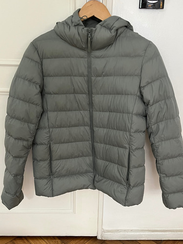 Campera Uniqlo Mujer Talle M (Usado)