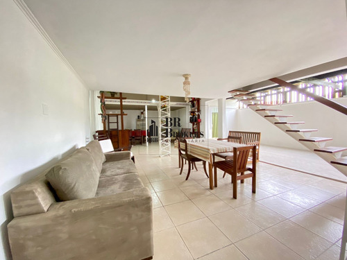 Imagem 5 de 17 de Casa Em Praia Do Estaleirinho, Balneário Camboriú/sc De 500m² 3 Quartos À Venda Por R$ 2.400.000,00 - Ca2333968-s