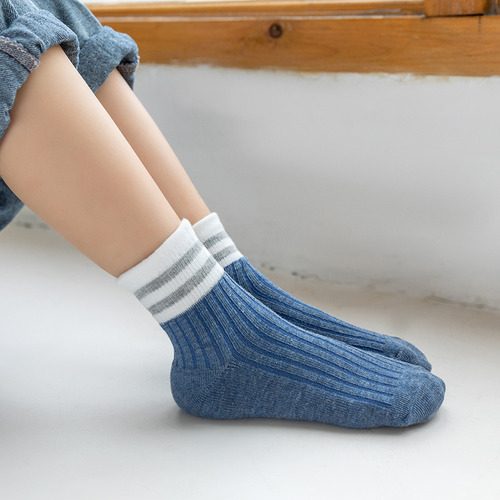 A Lindos Calcetines De Algodón Transpirables Para Niños
