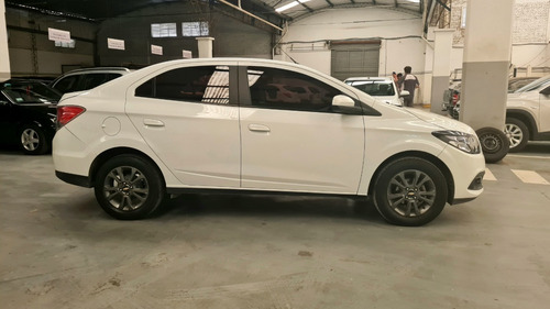 Imagen 6 de 8 de Chevrolet Prisma 1.4 Ltz (208)