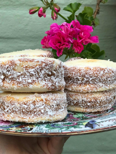Alfajores De Maicena Sin Tacc Caseros (12 Unidades)