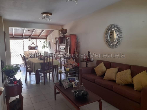 Imagen 4 de 18 de Townhouse En Venta Valles De Camoruco 22-15998 0414-4115155