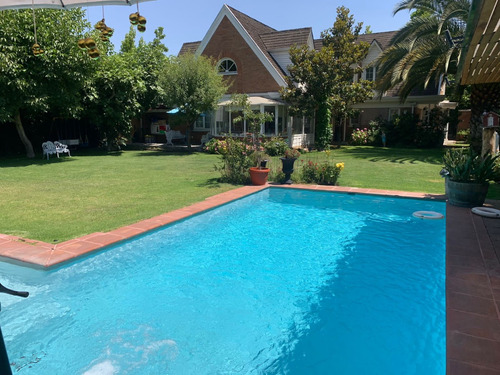 Aprovecha Esta Soñada Casa En Cyber, Golf De Manquehue.