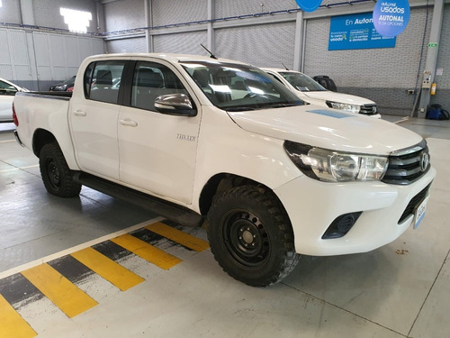 Toyota Hilux 147 Hp Dc 2.4 4x4 Die 2018 Egv914
