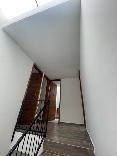 Imagen 26 de 30 de Ideal Para Vivir Casa En Venta En Capital Norte