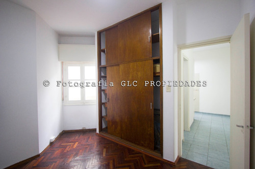 Imagen 6 de 12 de Apartamento De Dos Dormitorios En Tres Cruces Con Entrada Independiente.