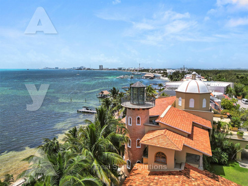Casa En Venta, Lujo En Ocean Front, 7 Recámaras, 2 Piscinas, Zona Hotelera, Cancún