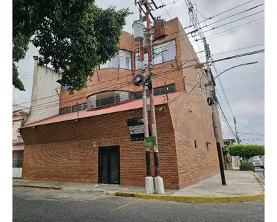Edificio en alquiler
