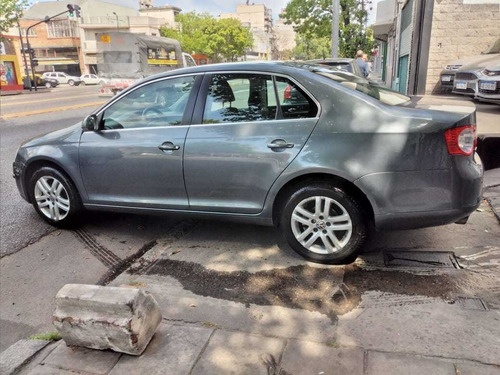 Imagen 10 de 14 de Volkswagen Vento 2009 2.5 Luxury 170cv