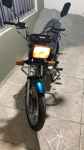 Imagem 5 de 6 de Honda 99