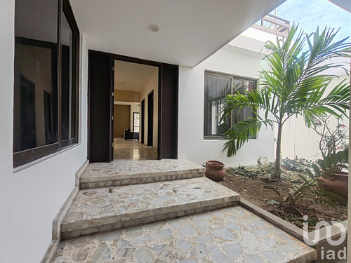Venta Casa 5 Ambientes Ricardo Flores Magón