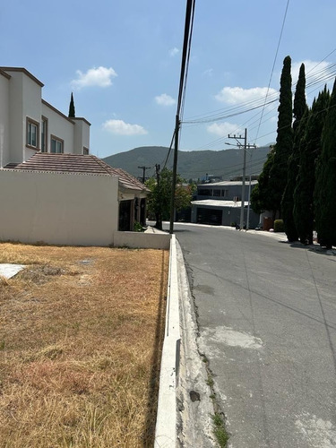 Terreno En Venta En Valle De Chipinque En San Pedro Garza García