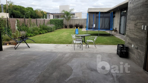 Imagen 27 de 30 de Vendo Casa 4 Dormitorios Valle Escondido Una Planta Santina Norte