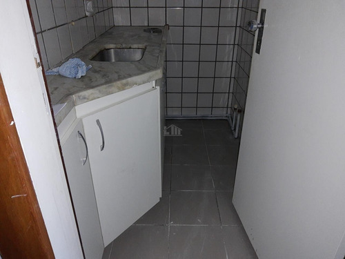 Imagem 9 de 14 de Sala, Qrts Para À Venda, Com 40,00 M², No Praia Do Canto,vitória. - 996