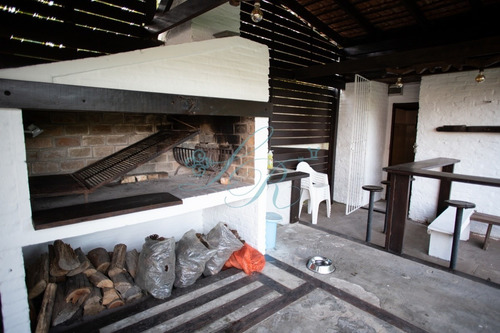 Casa En Jardines De Córdoba!- Ref: 262