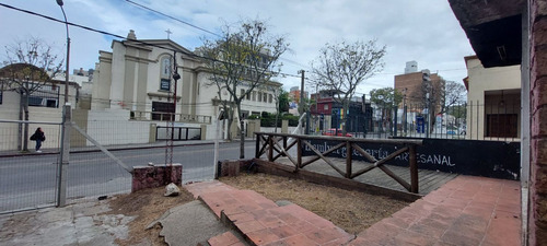 Imagen 3 de 18 de Locales Comerciales En Venta En Buceo Sobre Rivera