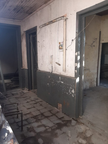 Casa Antigua, Terreno Ideal Para Construir.