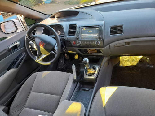 Honda Civic 1.8 Lxs Mt 2011