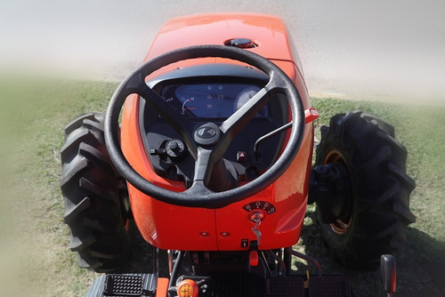 Imagen 4 de 5 de Tractor Kubota Mx5100 Con Pala Omar Martin