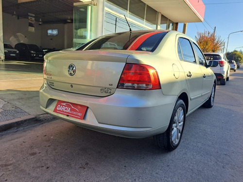 Imagen 4 de 6 de Volkswagen Voyage 1.6 Trendline 2009