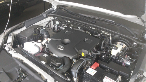 Toyota Hilux 2.4 Cd Dx 150cv 4x2 Entrega Inmediata
