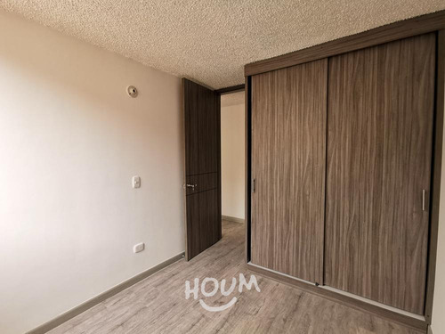 Imagen 9 de 22 de Apartamento En Barrio La Estacion. 2 Habitaciones, 64 M²