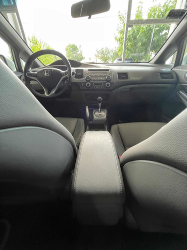 Imagen 12 de 17 de Honda Civic 2010 1.8 Exs At
