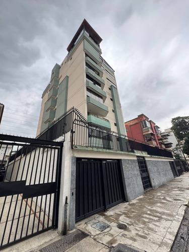 Venta De Apartamento En Las Acacias, Avenida Victoria