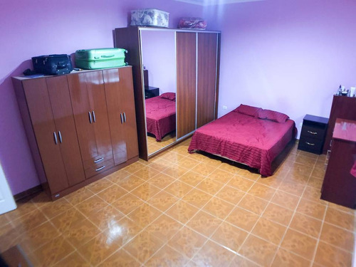 Venta De Casa En Parque Chacabuco