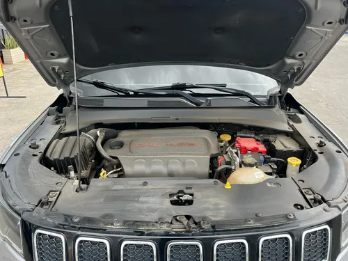 Jeep Compass 2.4 4X2 Longitude At