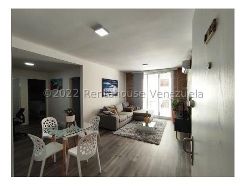 Imagen 1 de 12 de Elisa Erebrie Apartamento Los Palos Grandes 0412.019.92.69 Código: 22-27484
