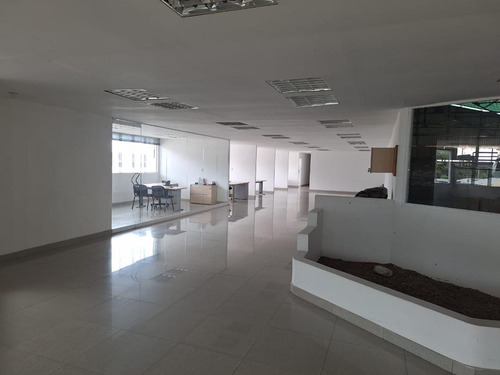 (#1161) Galpón De 3.690 M2 Mariche