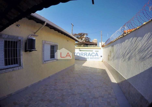 Imagem 6 de 27 de Ref.13941 -casa Isolada- 4 Dormitórios - Piscina -churrasqueira - V13941