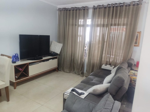 Sobrado Em Exelente Localização