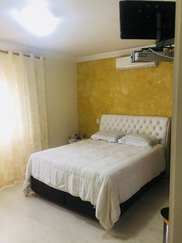 Casa À Venda, 3 Quartos, 3 Suítes, 7 Vagas, Vila Carrão - São Paulo/sp - 1125