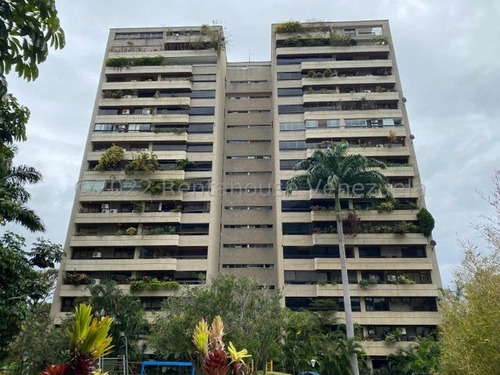 Bello Y Amplio Apartamento Remodelado En Venta Santa Eduvigis Caracas 23-16816