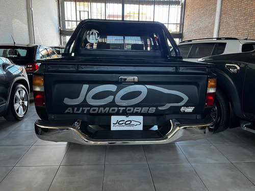 Imagen 4 de 10 de Toyota Hilux 1998 2.8 D/cab 4x4 D Sr5