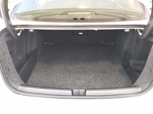 Imagem 13 de 14 de Volkswagen Jetta 2013 2.0 Comfortline Flex 4p Automática